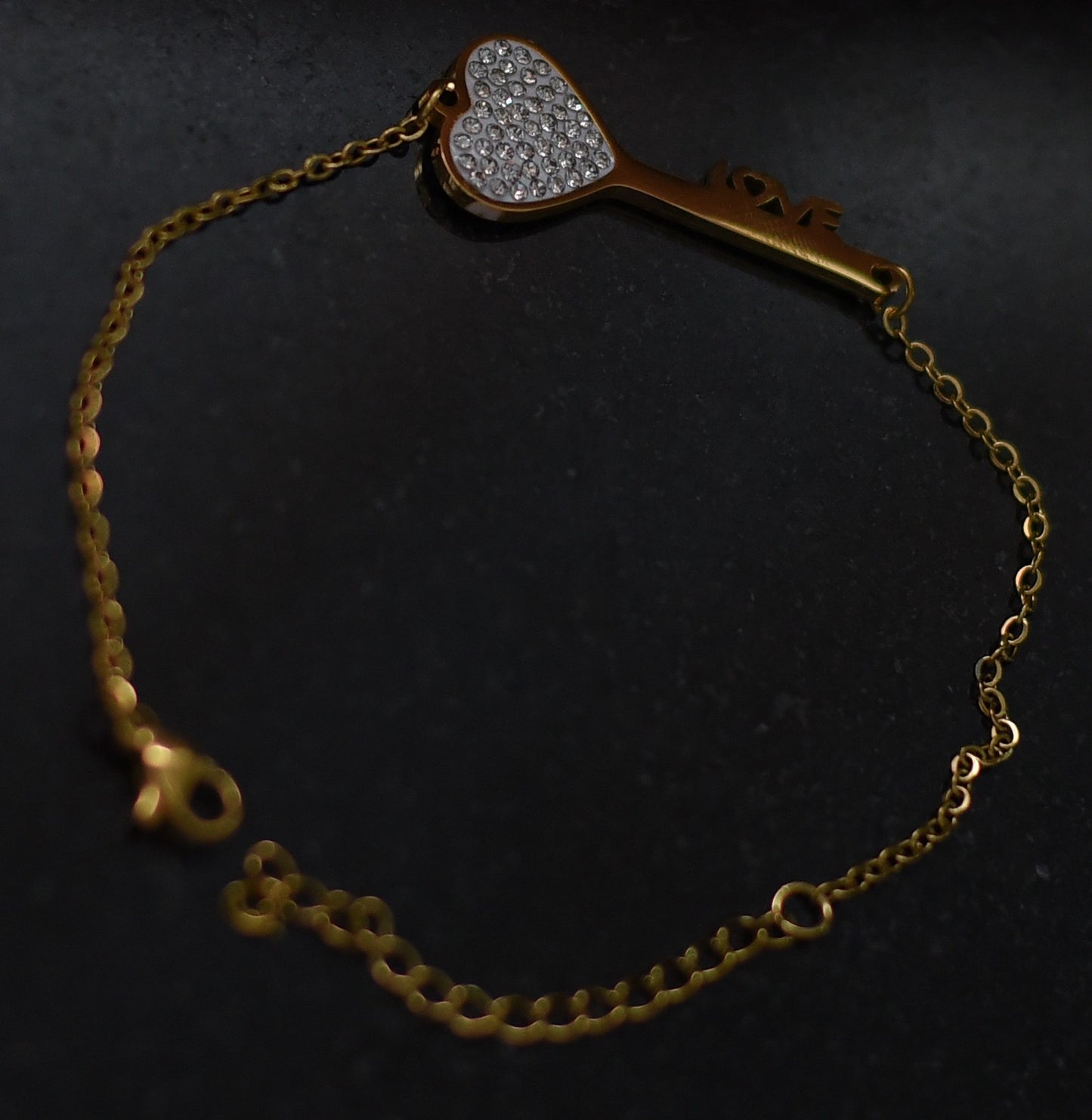 Classic Round Studded Bracelet with Zircon Silver925