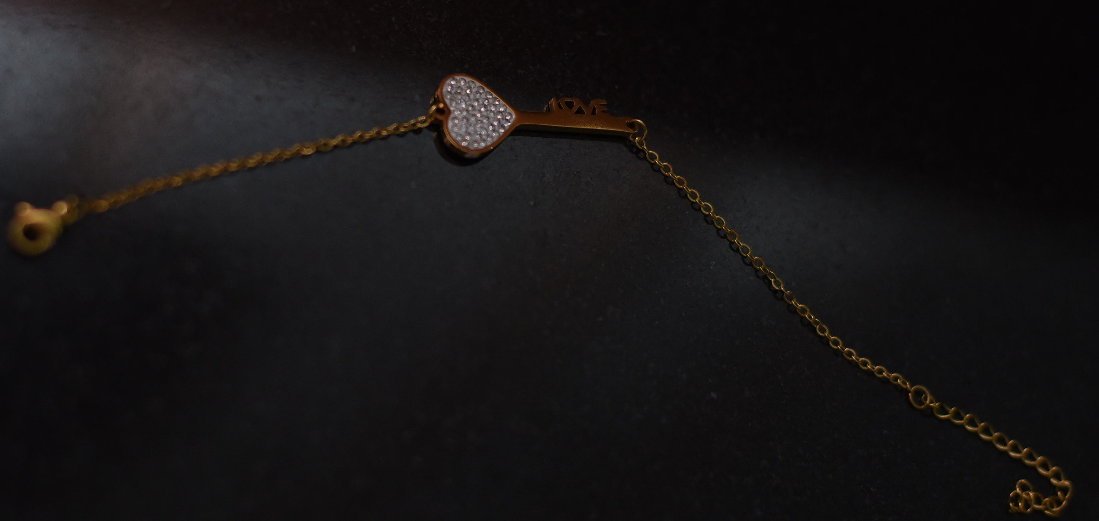 Classic Round Studded Bracelet with Zircon Silver925