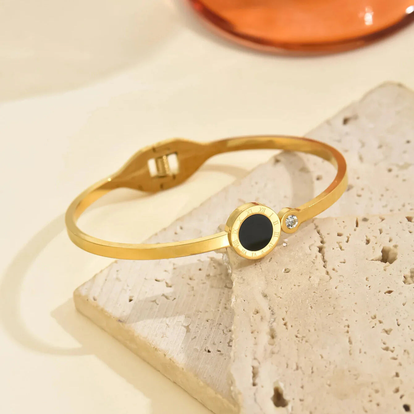 CIRCLE OF ELEGANCE SET WITH PREMIUIM BANGLE
