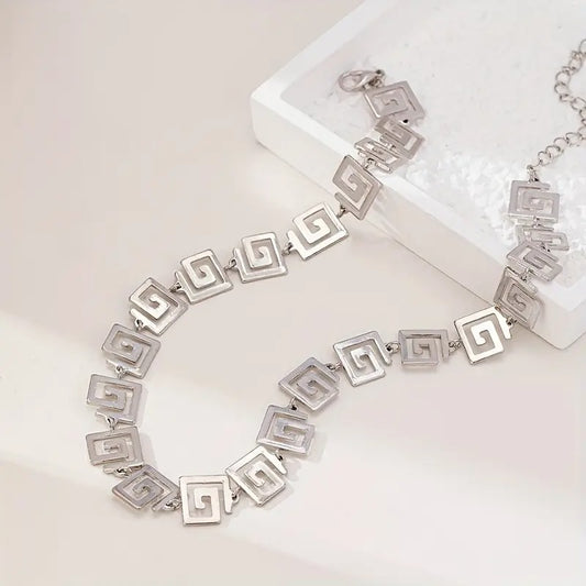Women's Fashion Geometric Hollow Square Chain Necklace - Retro Minimalist Style, Perfect for Parties and Casual Attire