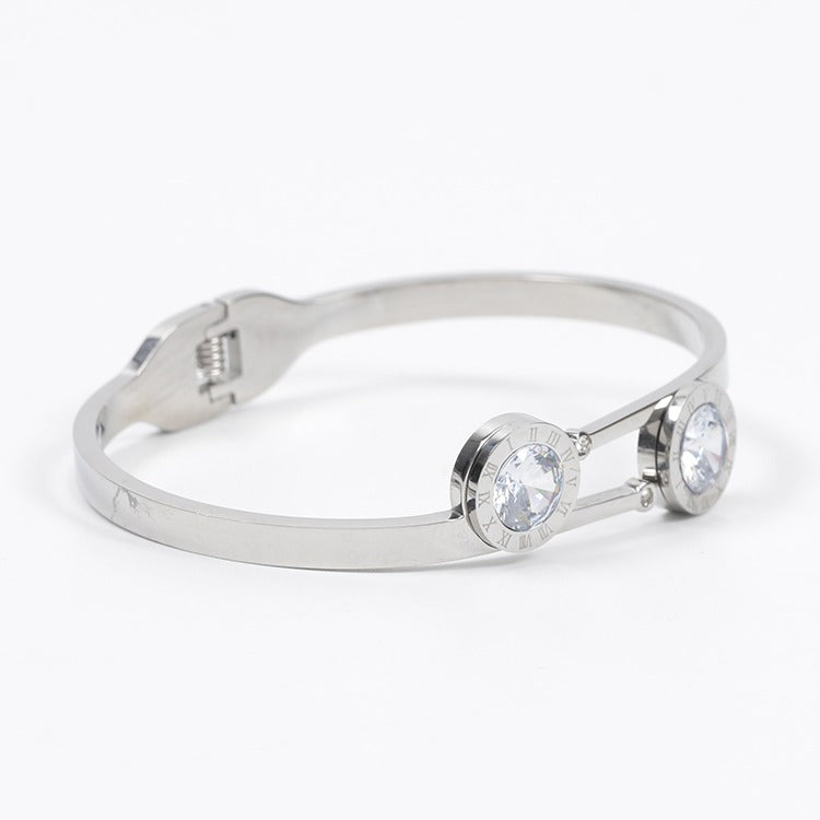 Hot Selling Fashion Simple Customizable Jewelry Gift Silver Plated Stainless Steel Charm Bracelet & Bangles for Women