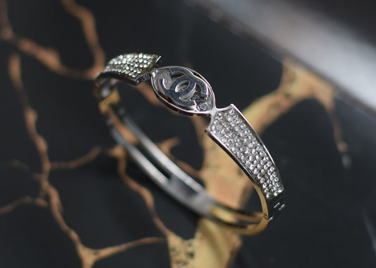 Classic Round Studded Bangle with Zircon Silver925