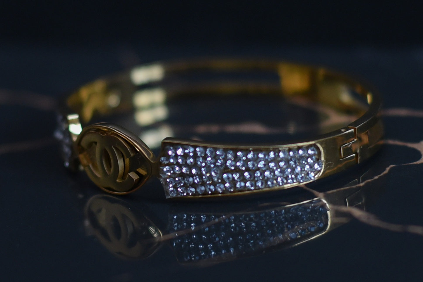 Round Studded Bangle with Zircon Silver925