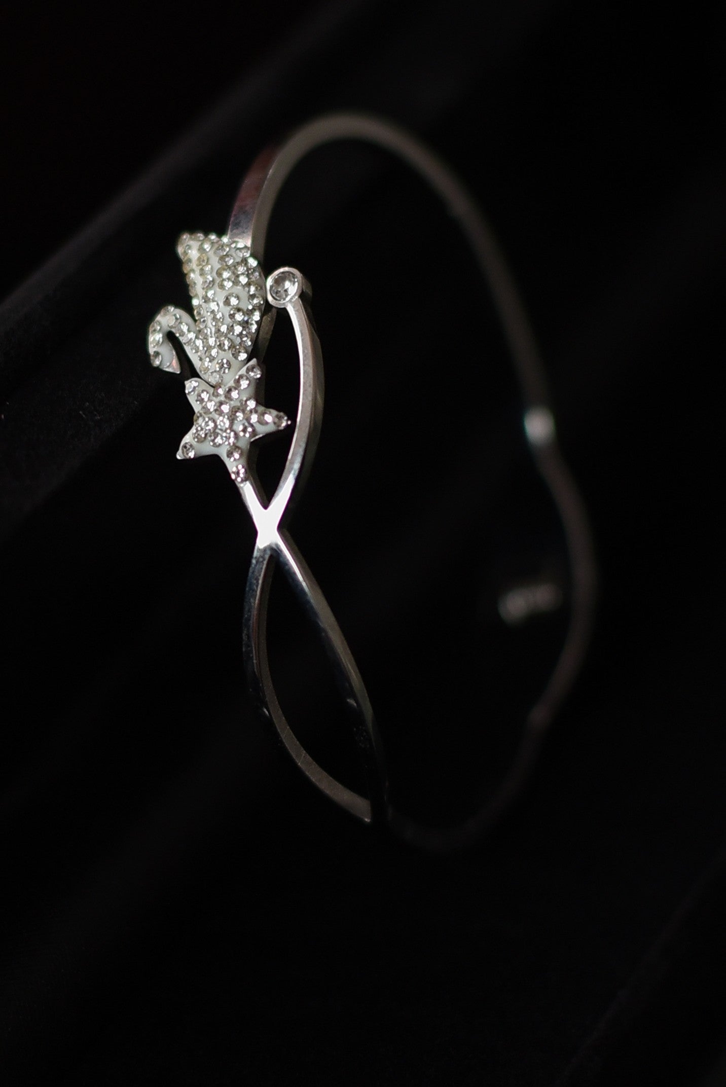 Ouz Kara Round Studded Bangle with Zircon Silver925