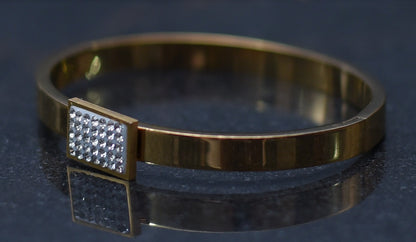 Round Studded Bangle Silver925